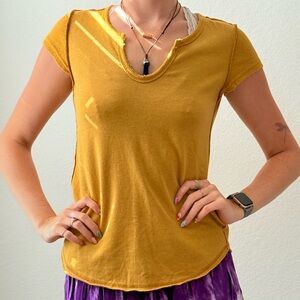 LA MIEL Mustard Yellow Basic Short Sleeve Tee